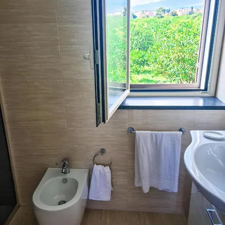 La Casa Del Cedro Vakantiehuis Riposto
